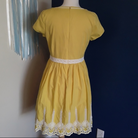 Cheerful downeast women short sleeve modest dress - Picture 4 of 8